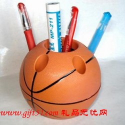篮球笔筒