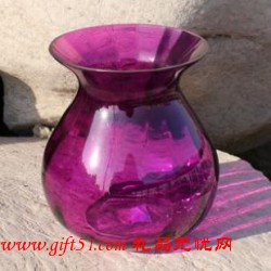 紫色透明玻璃花瓶